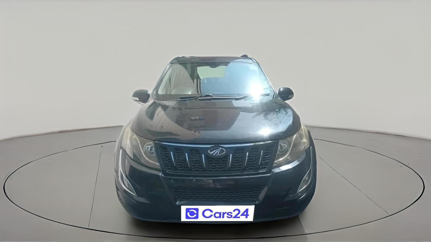 2017 Mahindra XUV500 W6 1.99, Diesel, Manual, 1,23,524 km, exterior