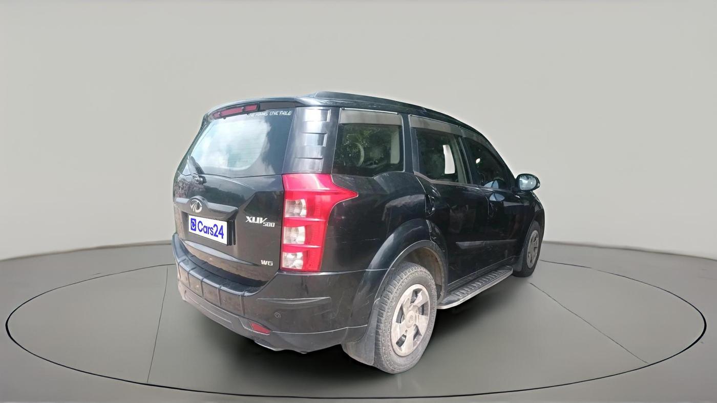2017 Mahindra XUV500 W6 1.99, Diesel, Manual, 1,23,524 km, exterior