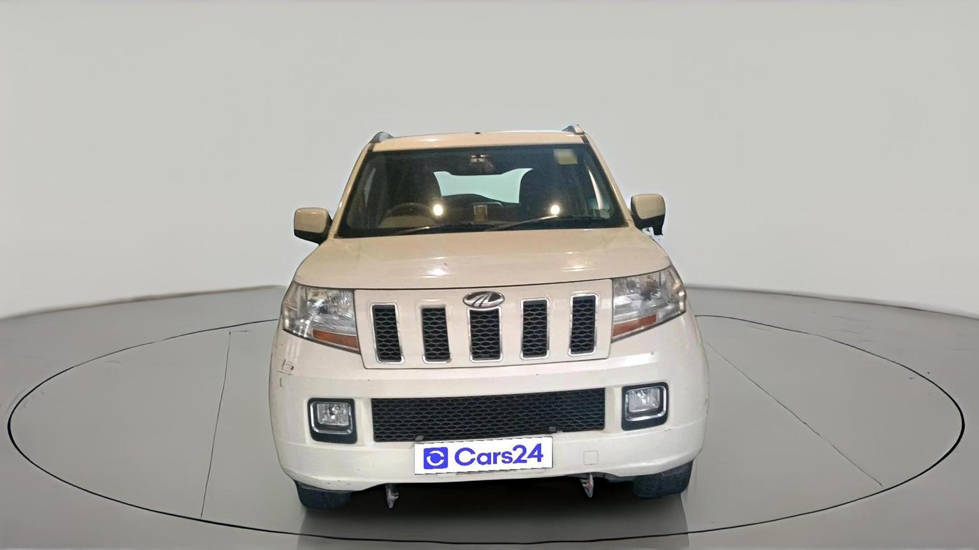 2017 Mahindra TUV300 T8, Diesel, Manual, 50,264 km, exterior