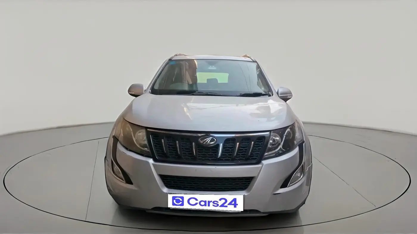 2016 Mahindra XUV500 W10, Diesel, Manual, 1,08,927 km, exterior