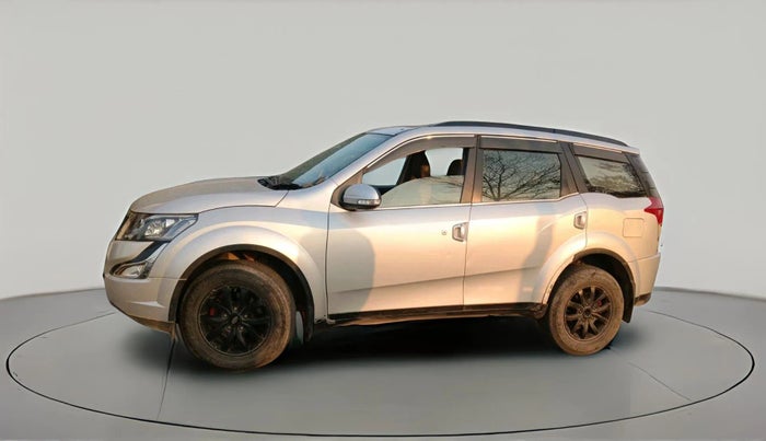 2016 Mahindra XUV500 W10, Diesel, Manual, 1,08,927 km, exterior