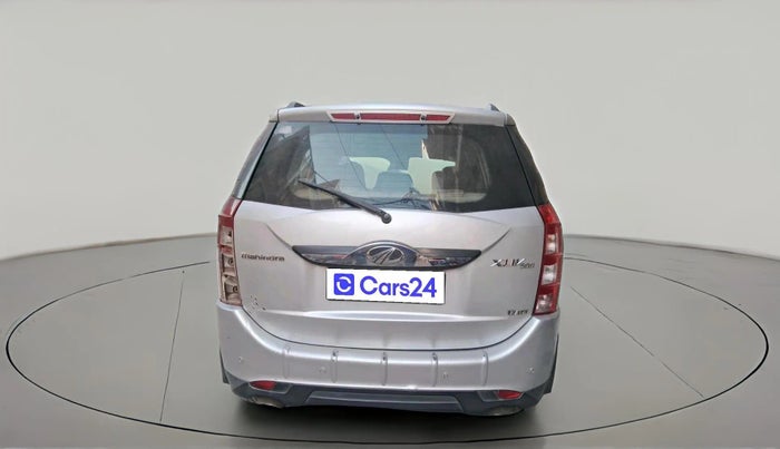 2016 Mahindra XUV500 W10, Diesel, Manual, 1,08,927 km, exterior