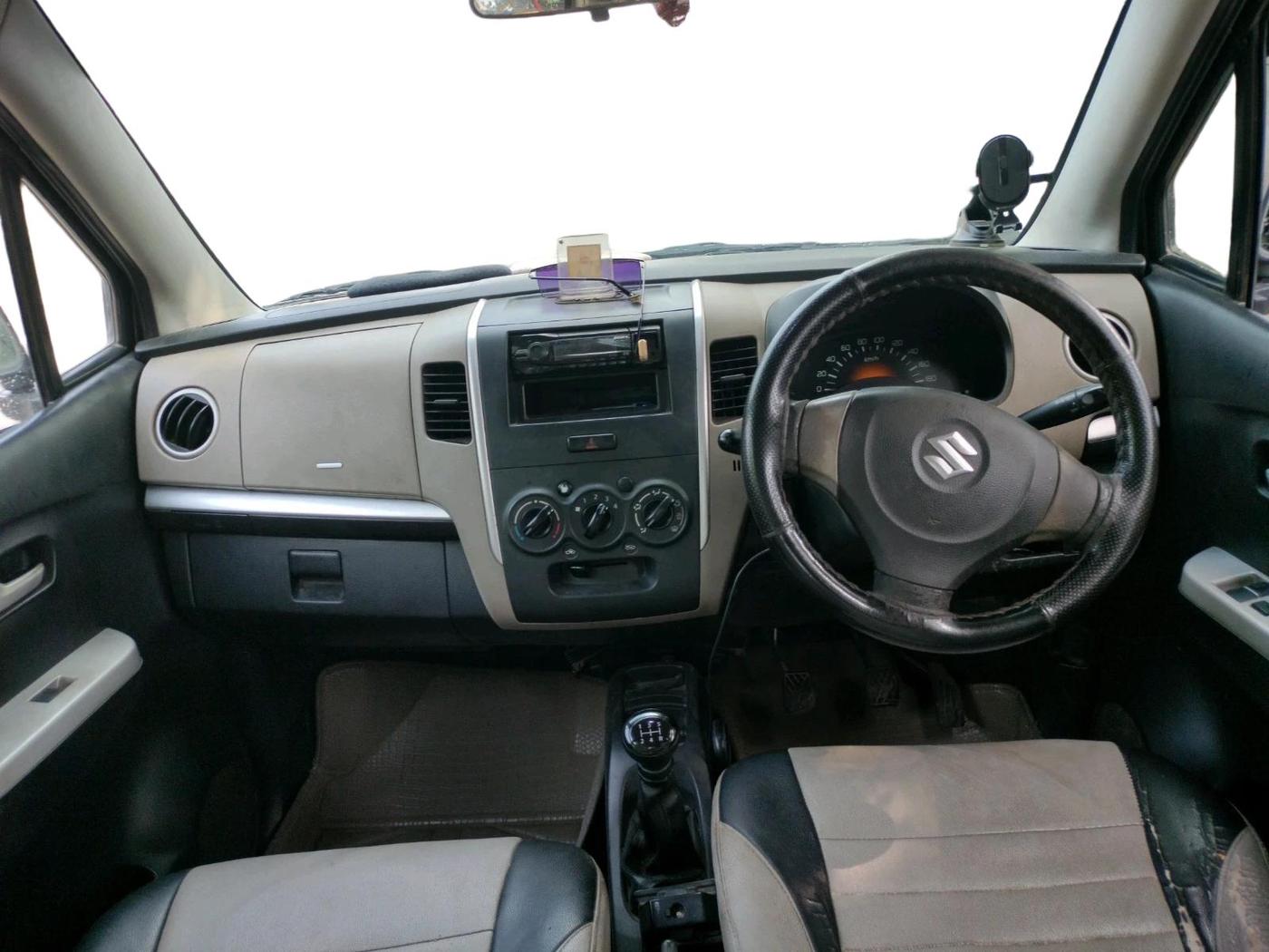 2015 Maruti Wagon R 1.0 LXI, CNG, Manual, 1,21,024 km, interior