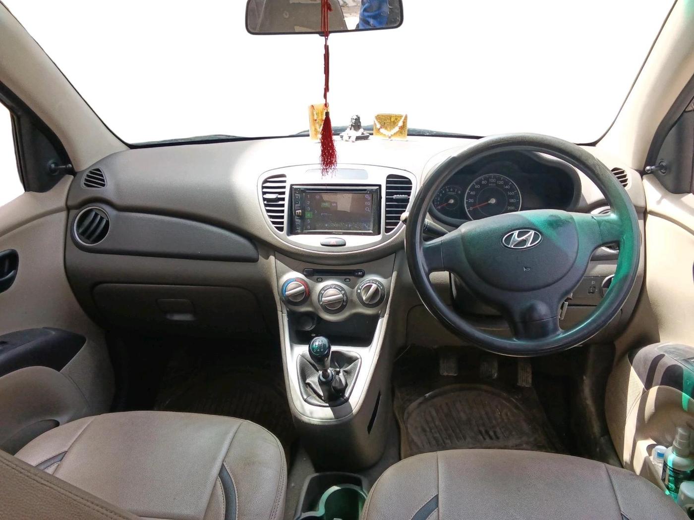 2013 Hyundai i10 ERA 1.1, CNG, Manual, 93,337 km, interior