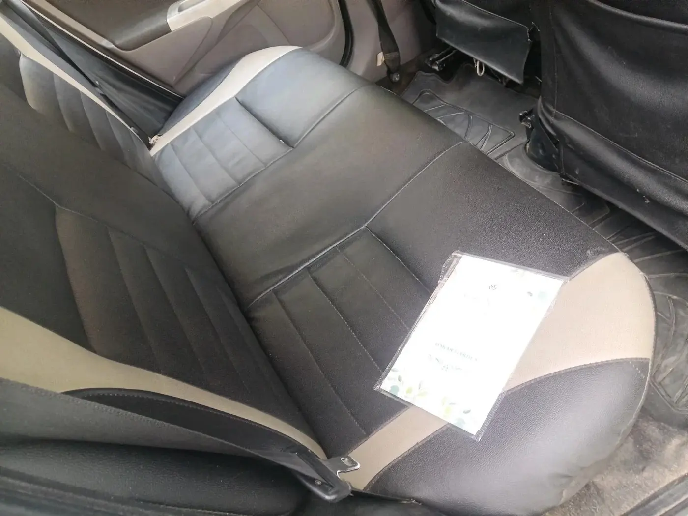 2011 Toyota Etios Liva V, Petrol, Manual, 75,303 km, interior