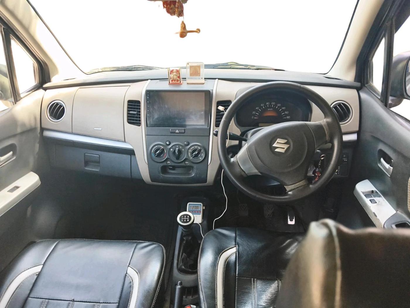 2013 Maruti Wagon R 1.0 LXI CNG, CNG, Manual, 1,03,066 km, interior