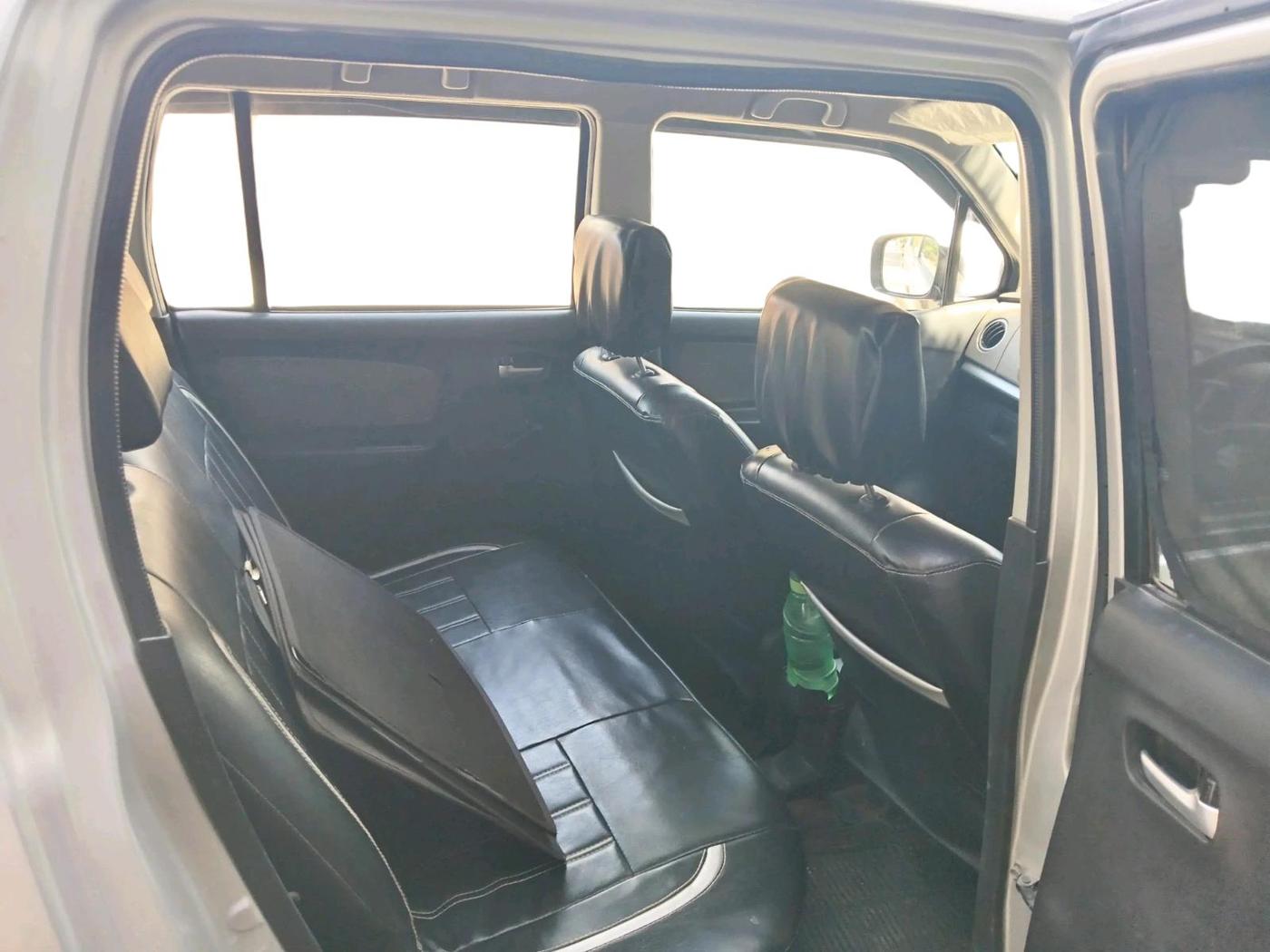 2013 Maruti Wagon R 1.0 LXI CNG, CNG, Manual, 1,03,066 km, interior
