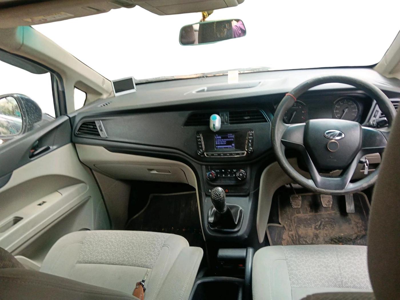 2019 Mahindra MARAZZO M4 8 STR, Diesel, Manual, 1,37,050 km, interior