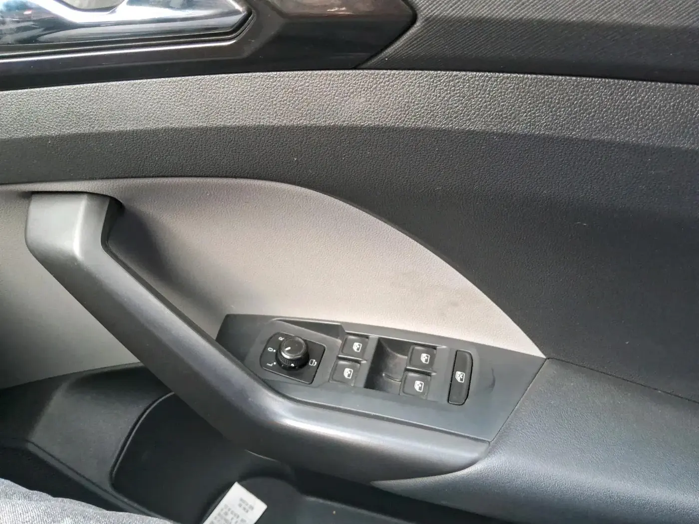 2022 Skoda KUSHAQ STYLE 1.0L TSI MT, Petrol, Manual, 27,355 km, interior