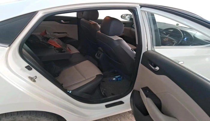 2018 Hyundai Verna 1.6 VTVT SX O, Petrol, Manual, 80,591 km, interior