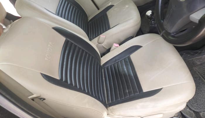 2017 Toyota Etios Liva VD, Diesel, Manual, 99,024 km, interior