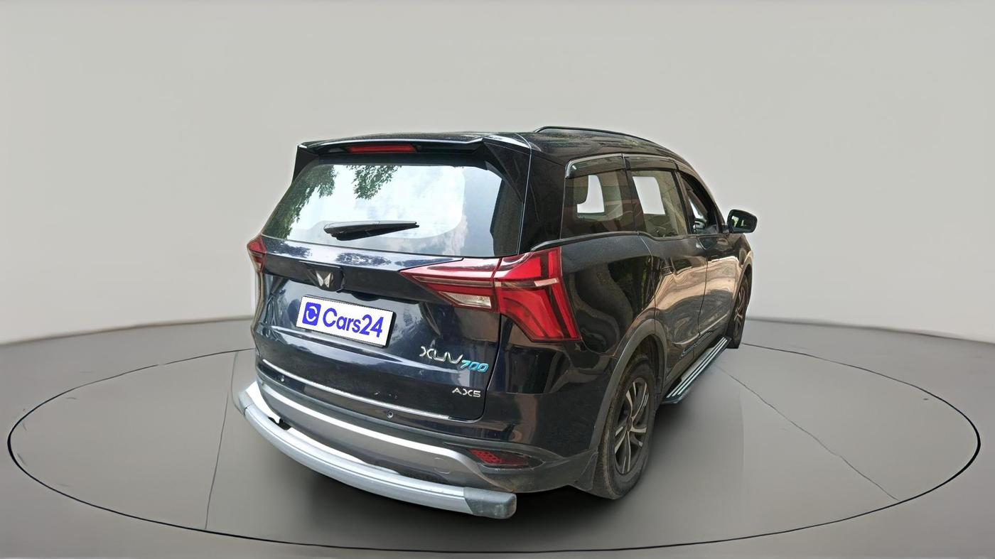 2022 Mahindra XUV700 AX 5 P MT 7 STR, Petrol, Manual, 50,129 km, exterior
