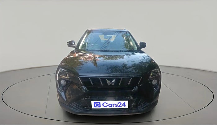 2024 Mahindra XUV 3XO AX5 1.2 L TCMPFi, Petrol, Manual, 13,432 km, exterior