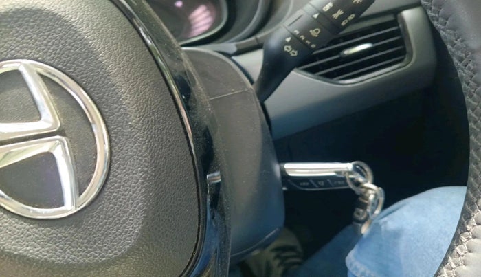 2022 Tata NEXON XE PETROL, Petrol, Manual, 35,386 km, interior