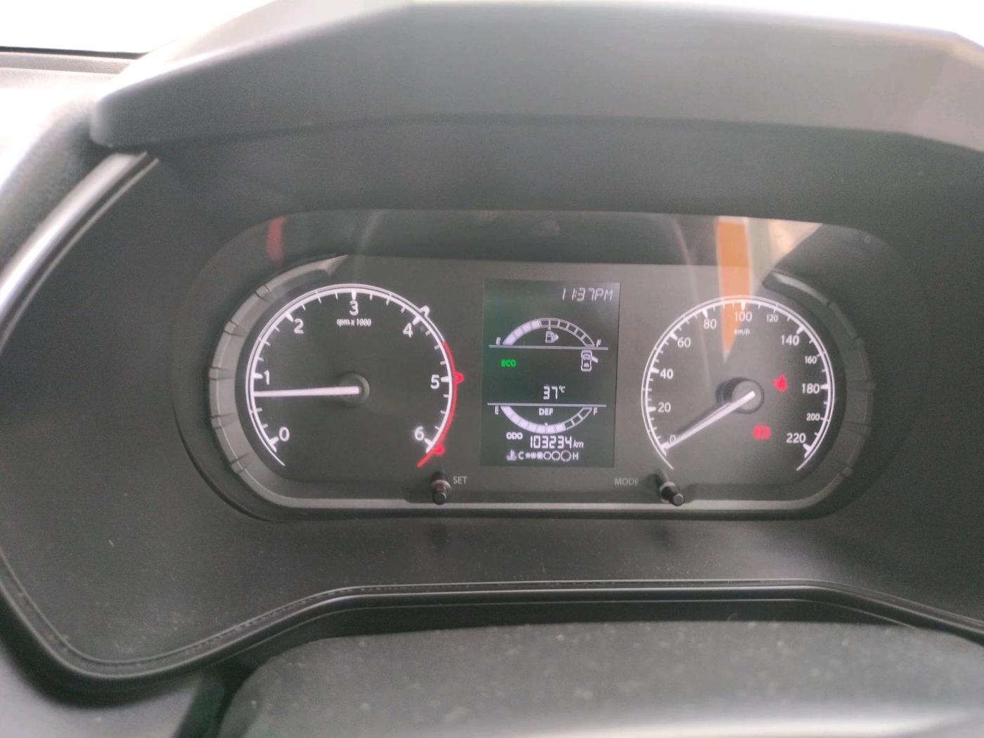 2021 Tata Harrier XM 2.0L KRYOTEC, Diesel, Manual, 1,03,234 km, interior