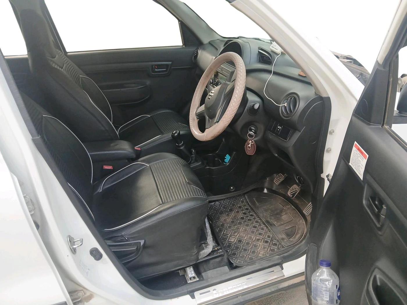 2021 Maruti S PRESSO VXI CNG, CNG, Manual, 38,499 km, interior