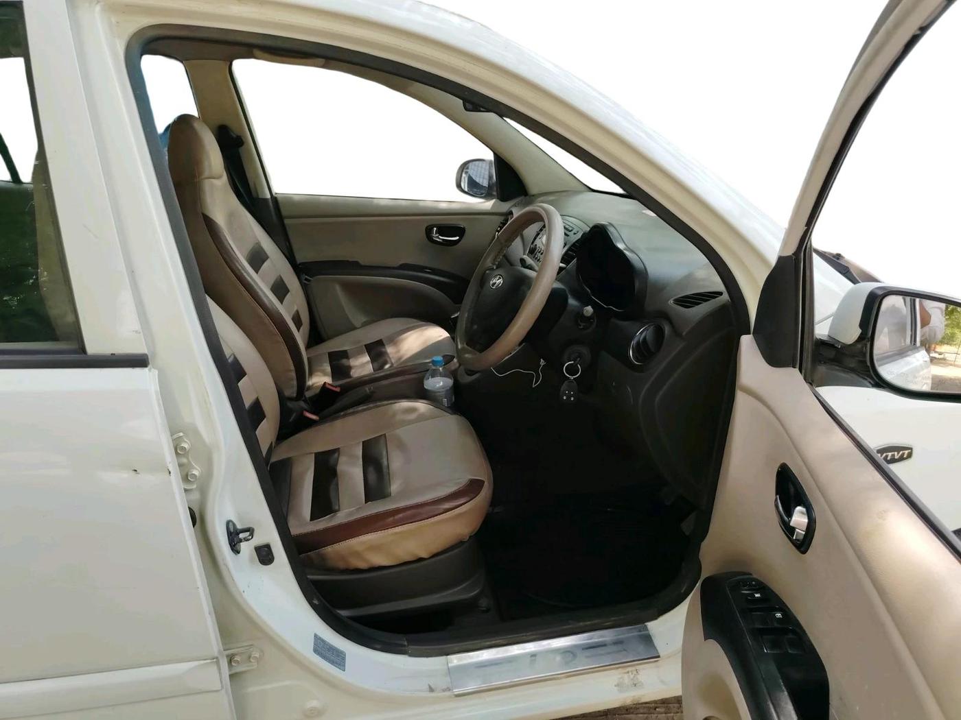 2013 Hyundai i10 SPORTZ 1.2, Petrol, Manual, 41,234 km, interior