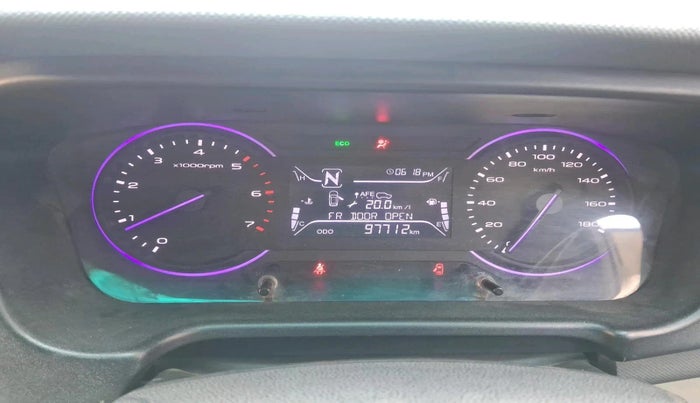 2018 Mahindra MARAZZO M2 7STR, Diesel, Manual, 97,712 km, interior