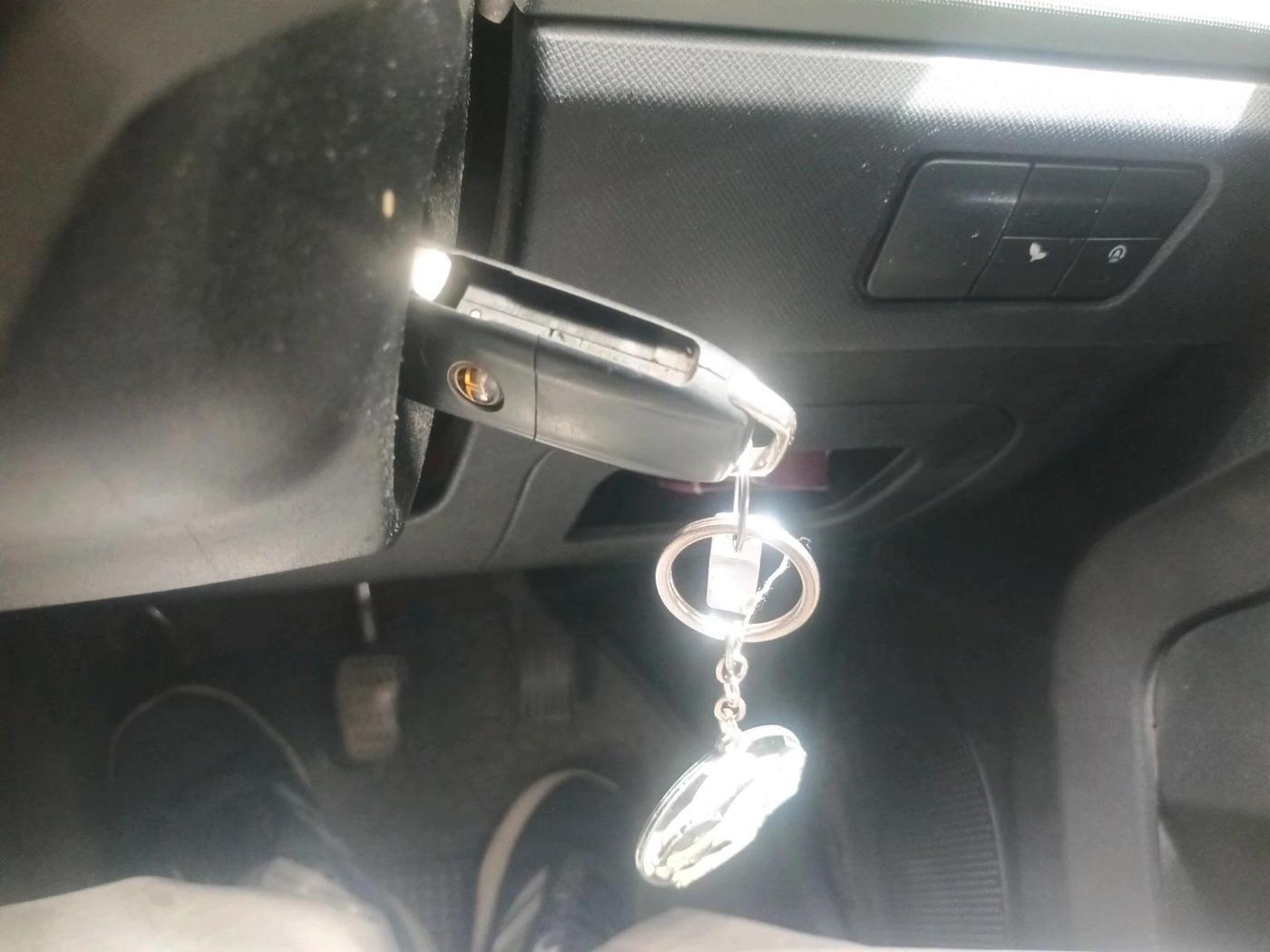 2021 Tata PUNCH ADVENTURE MT, Petrol, Manual, 72,623 km, interior