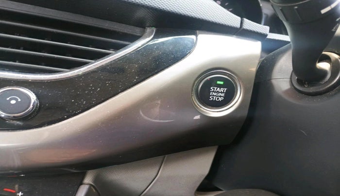 2018 Tata NEXON XZA PLUS DIESEL DUAL TONE, Diesel, Automatic, 1,16,565 km, interior