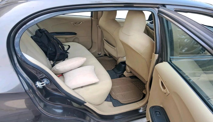 2017 Honda Amaze 1.2L I-VTEC S, Petrol, Manual, 18,596 km, interior