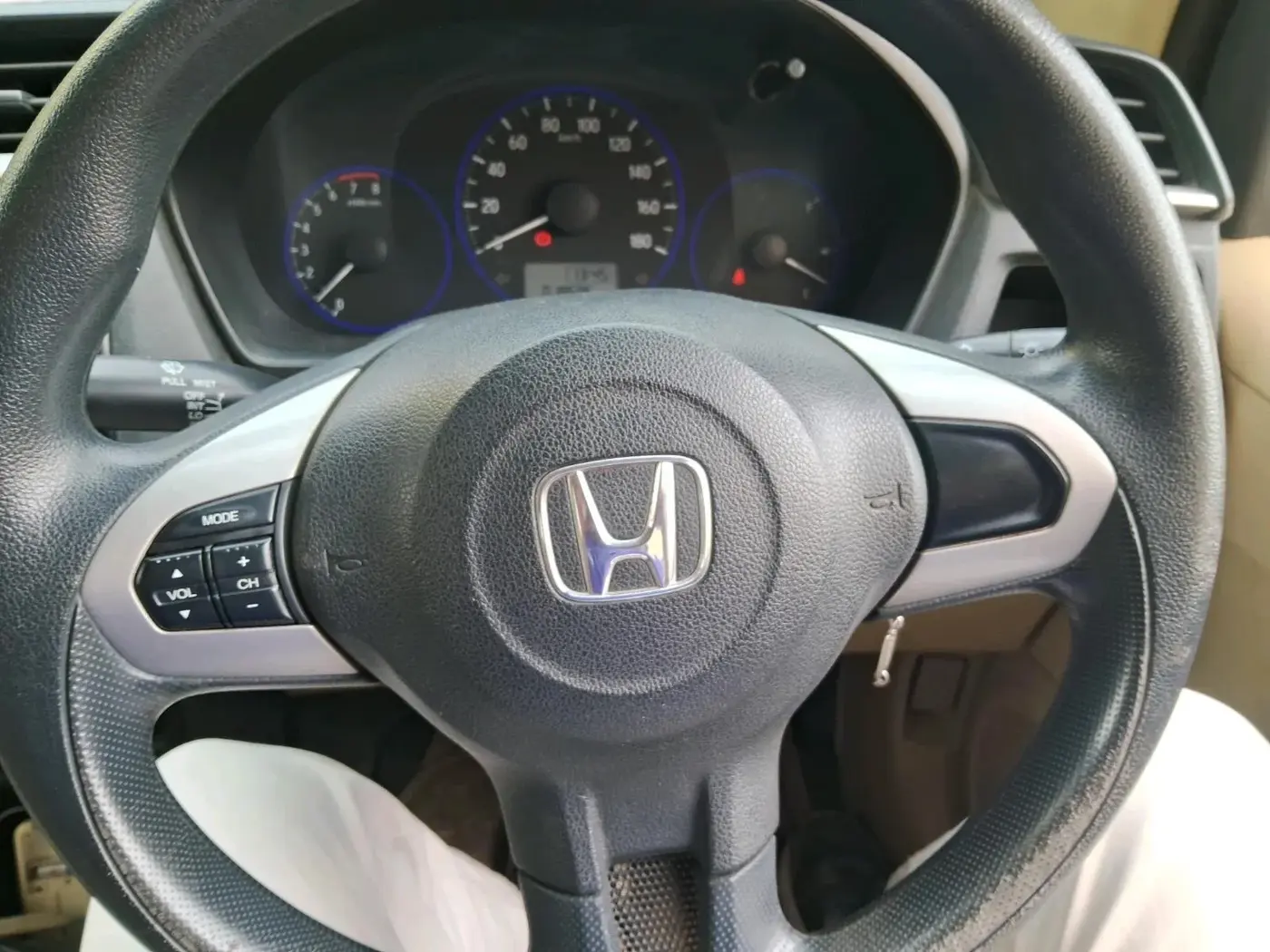 2017 Honda Amaze 1.2L I-VTEC S, Petrol, Manual, 18,596 km, interior
