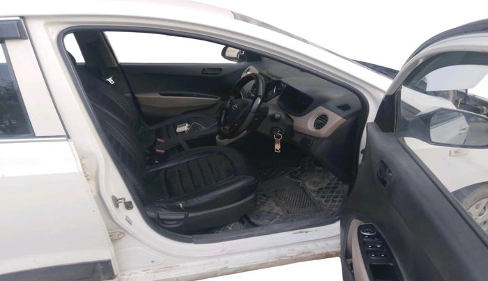 2016 Hyundai Grand i10 MAGNA 1.2 KAPPA VTVT, Petrol, Manual, 1,12,214 km, interior