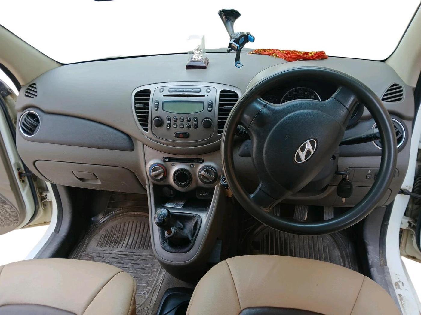 2012 Hyundai i10 SPORTZ 1.2, CNG, Manual, 74,657 km, interior