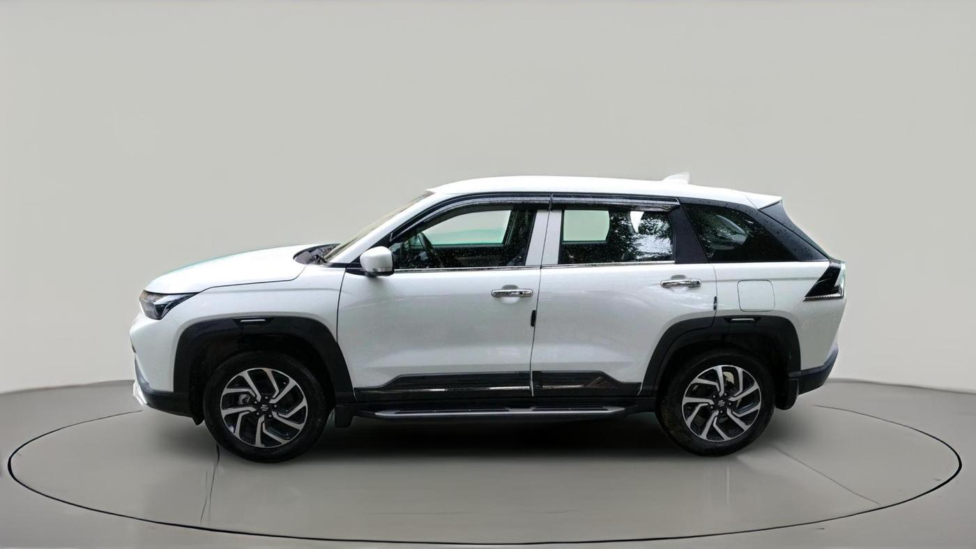 2025 Maruti Victoris Lxi 1.5 MT, Petrol, Automatic, 9,124 km, exterior