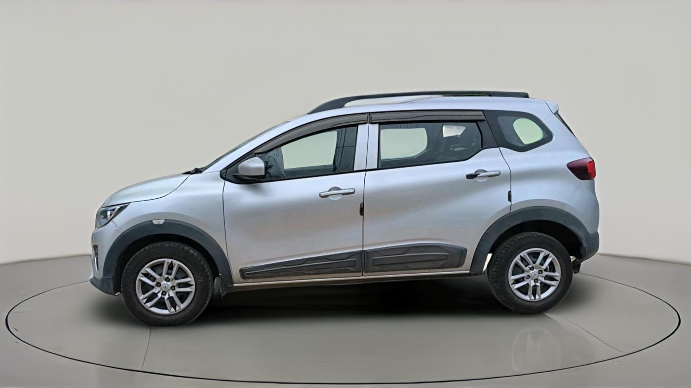 2020 Renault TRIBER RXL MT, Petrol, Manual, 41,736 km, exterior