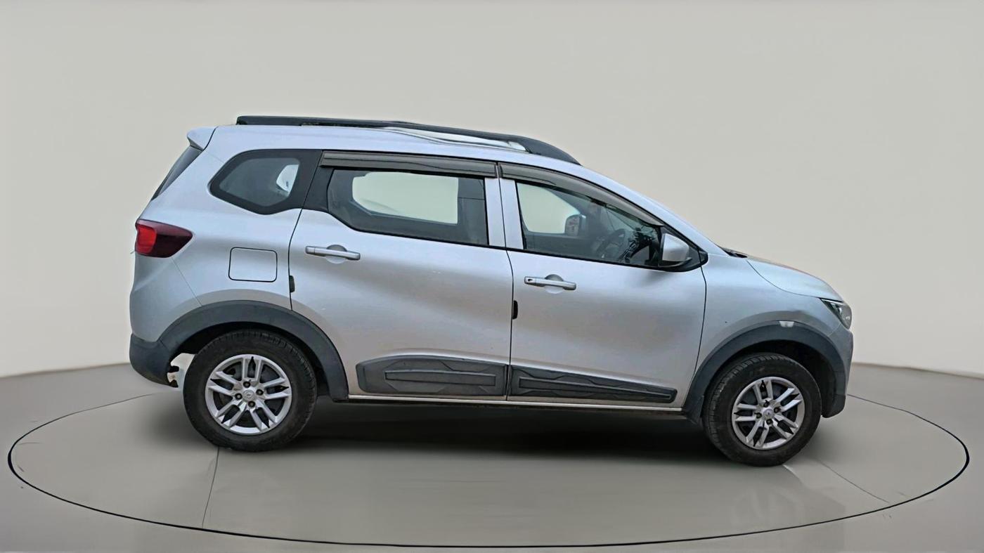 2020 Renault TRIBER RXL MT, Petrol, Manual, 41,736 km, exterior