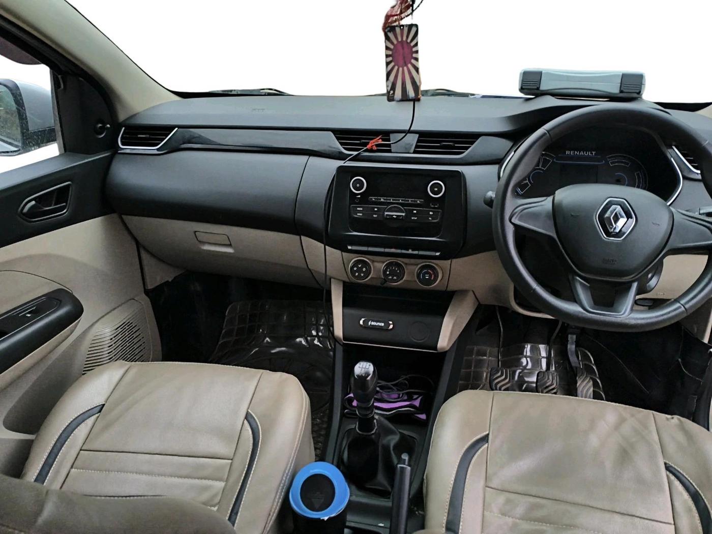 2020 Renault TRIBER RXL MT, Petrol, Manual, 41,736 km, interior