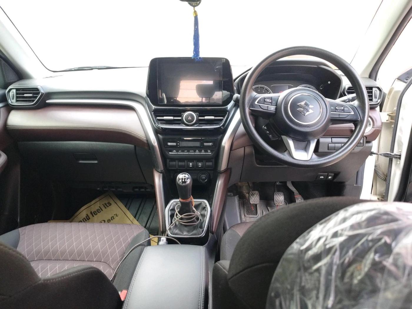 2024 Maruti Grand Vitara ZETA SMART HYBRID, Petrol, Manual, 19,257 km, interior