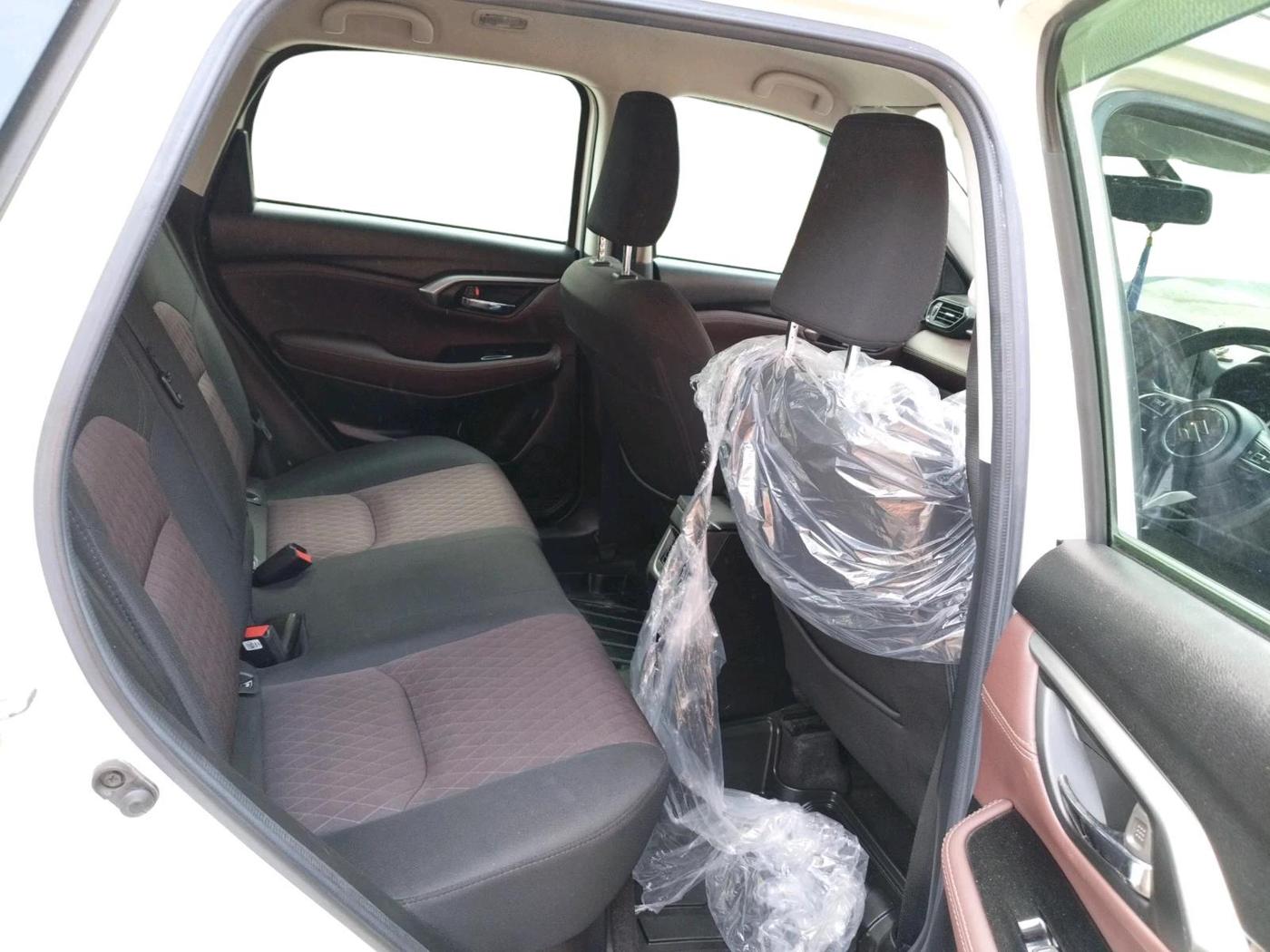 2024 Maruti Grand Vitara ZETA SMART HYBRID, Petrol, Manual, 19,257 km, interior