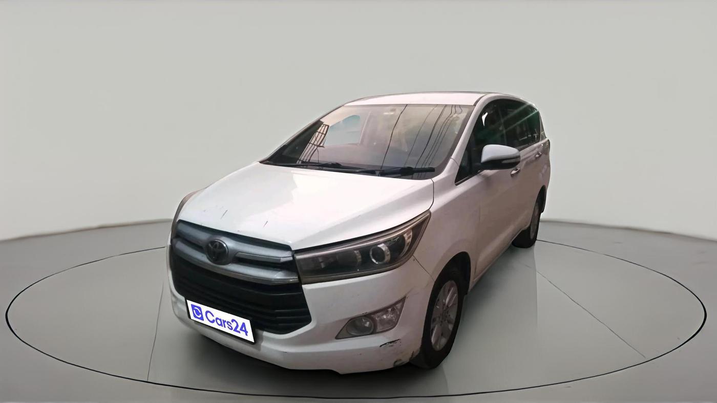 2016 Toyota Innova Crysta 2.4 VX 7 STR, Diesel, Manual, 1,99,453 km, exterior