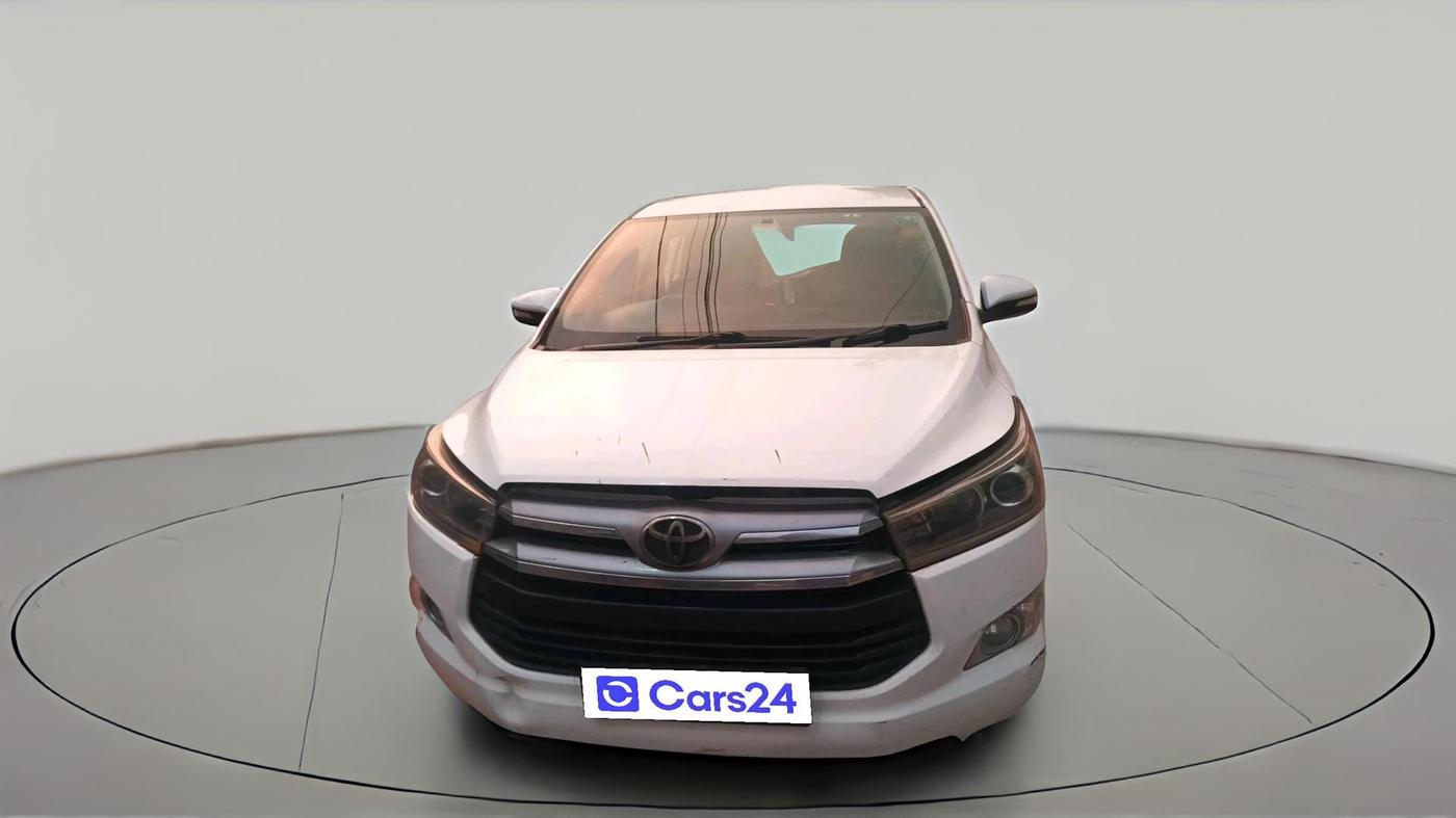 2016 Toyota Innova Crysta 2.4 VX 7 STR, Diesel, Manual, 1,99,453 km, exterior