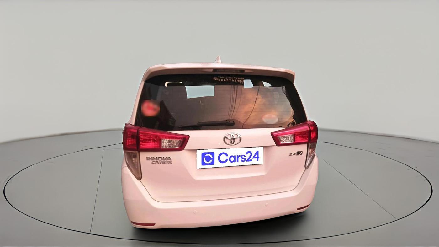 2016 Toyota Innova Crysta 2.4 VX 7 STR, Diesel, Manual, 1,99,453 km, exterior