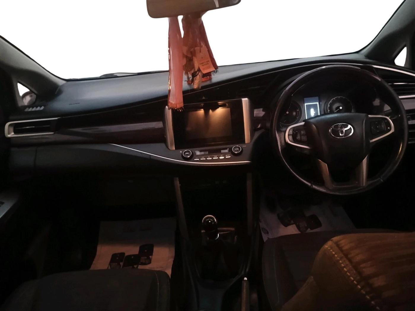 2016 Toyota Innova Crysta 2.4 VX 7 STR, Diesel, Manual, 1,99,453 km, interior