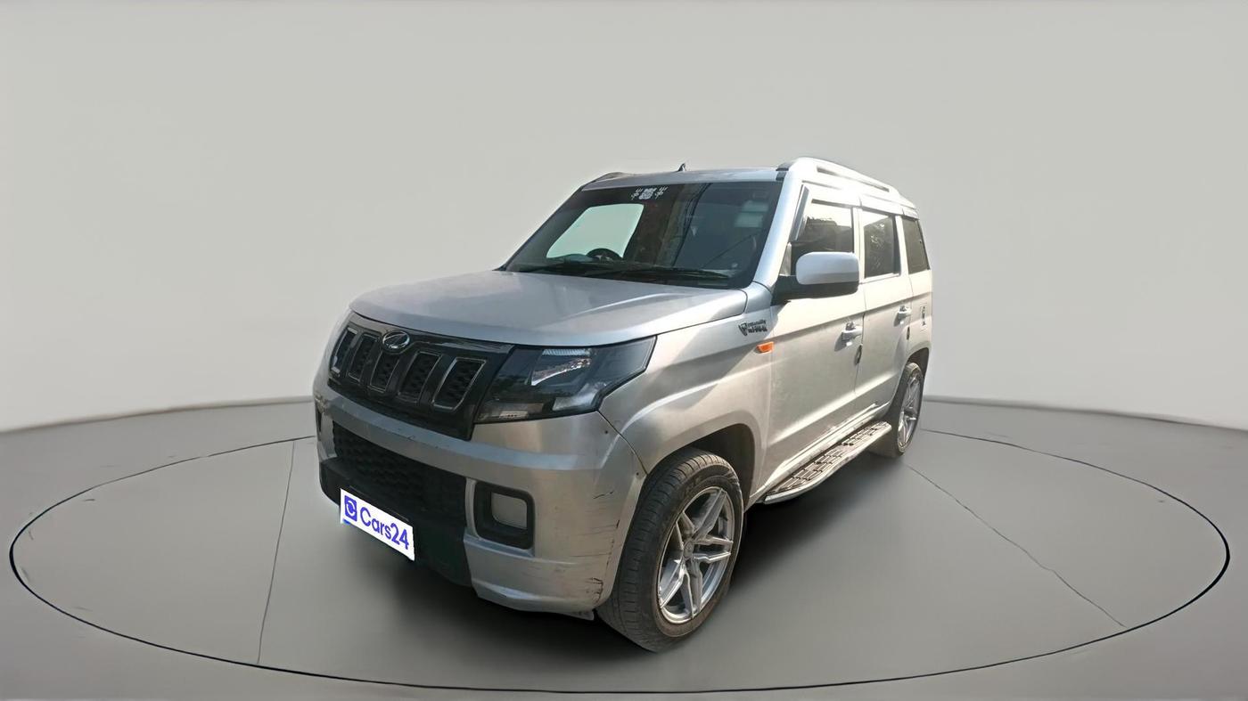 2019 Mahindra TUV300 T6 PLUS, Diesel, Manual, 62,768 km, exterior