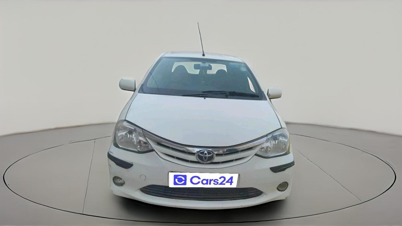 2012 Toyota Etios V, Petrol, Manual, 2,04,919 km, exterior