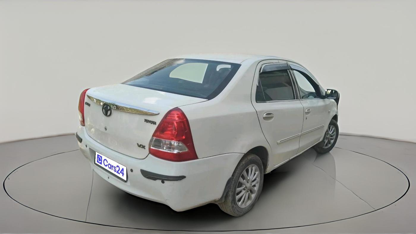 2012 Toyota Etios V, Petrol, Manual, 2,04,919 km, exterior