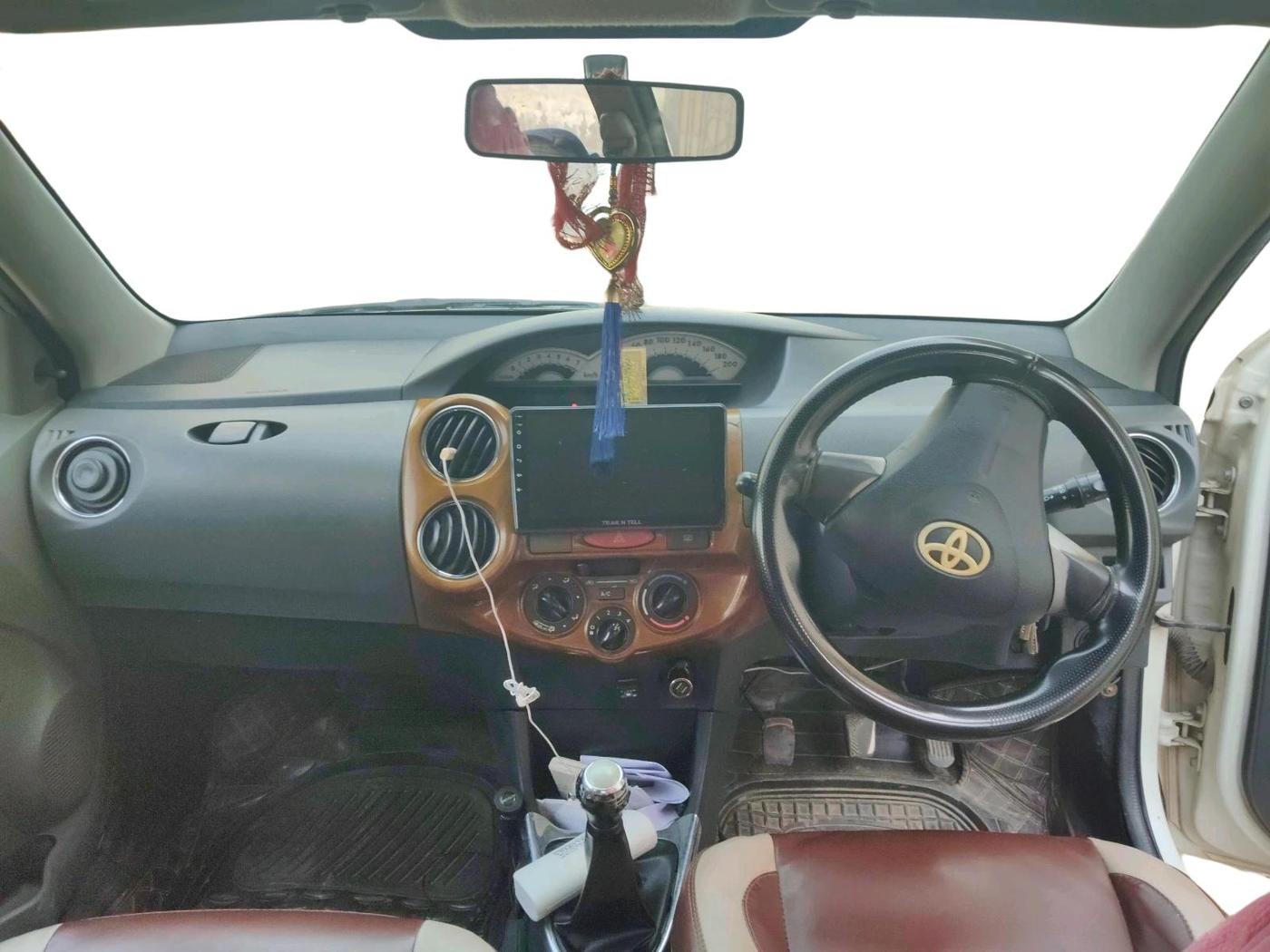 2012 Toyota Etios V, Petrol, Manual, 2,04,919 km, interior