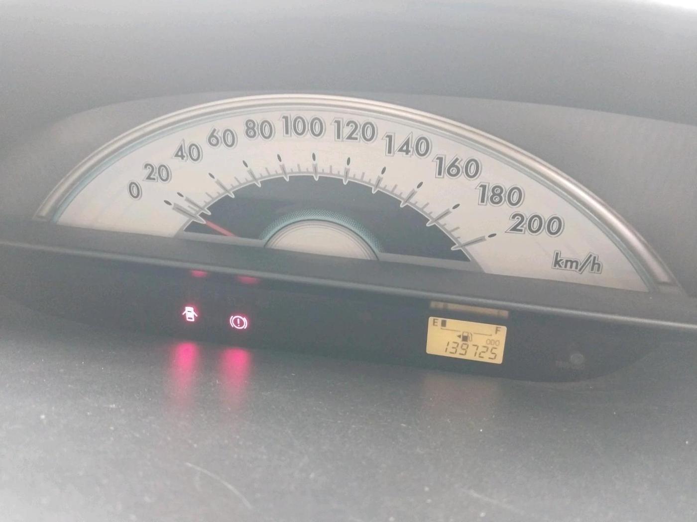 2012 Toyota Etios Liva G, Petrol, Manual, 1,39,725 km, interior