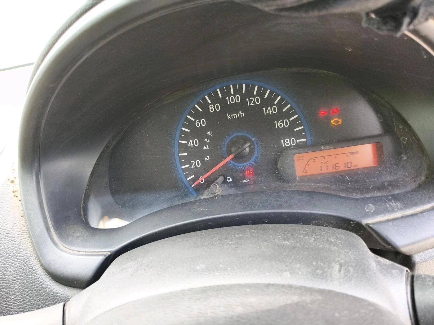 2016 Datsun Go Plus T, Petrol, Manual, 1,11,610 km, interior