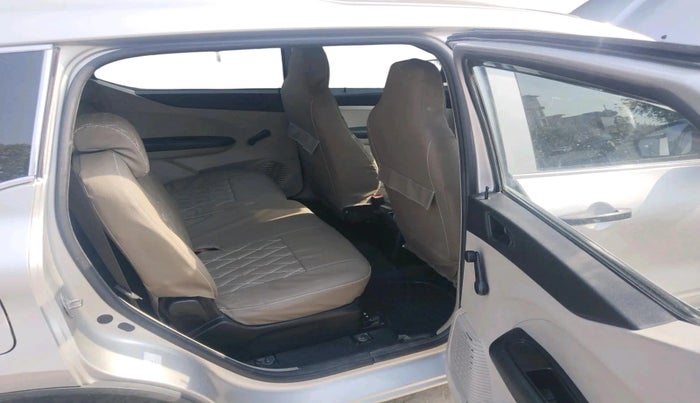 2023 Renault TRIBER RXE MT, Petrol, Manual, 76,633 km, interior