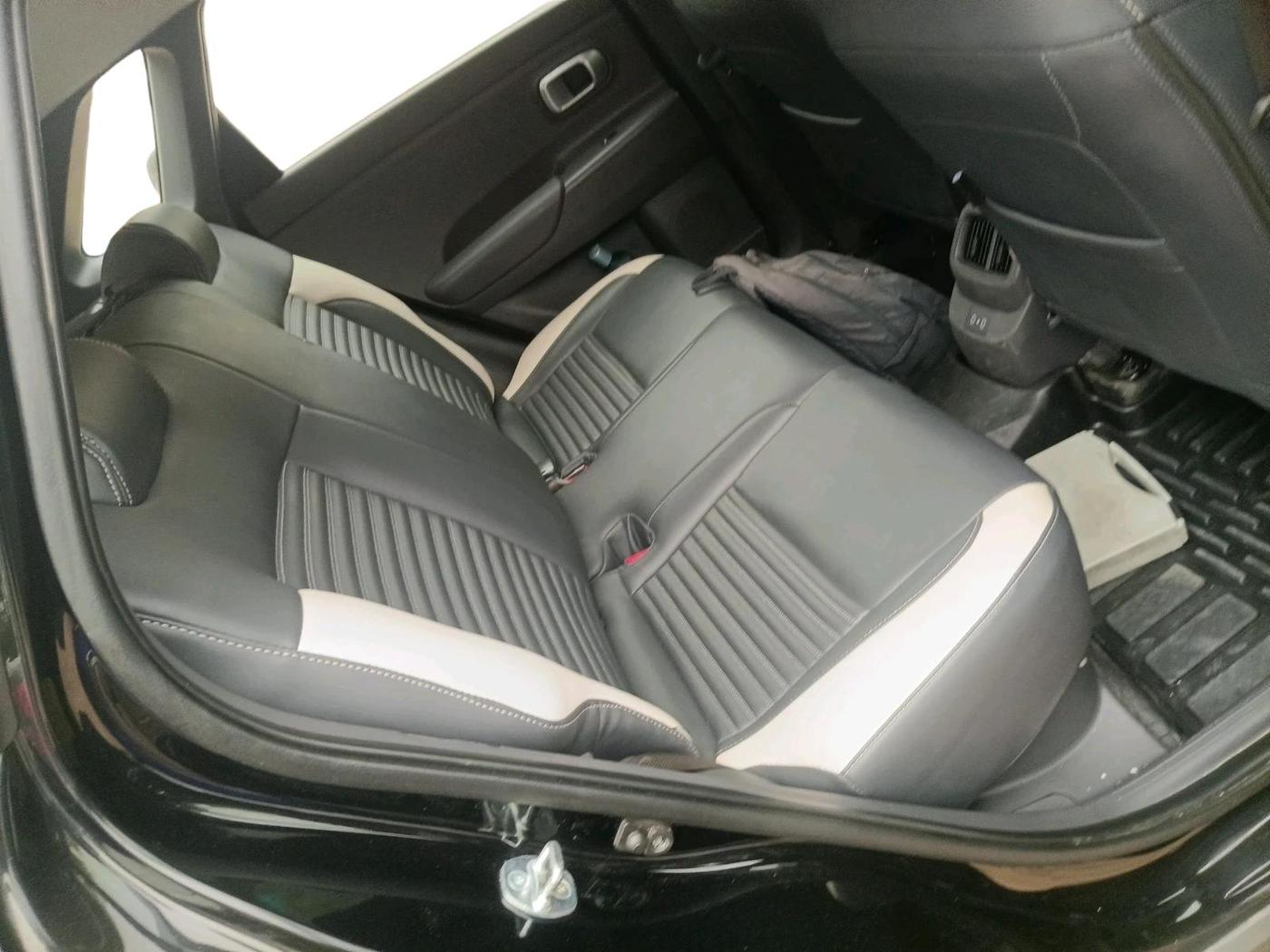 2025 Hyundai VENUE HX 4 1.2 Petrol MT, Petrol, Manual, 10,797 km, interior