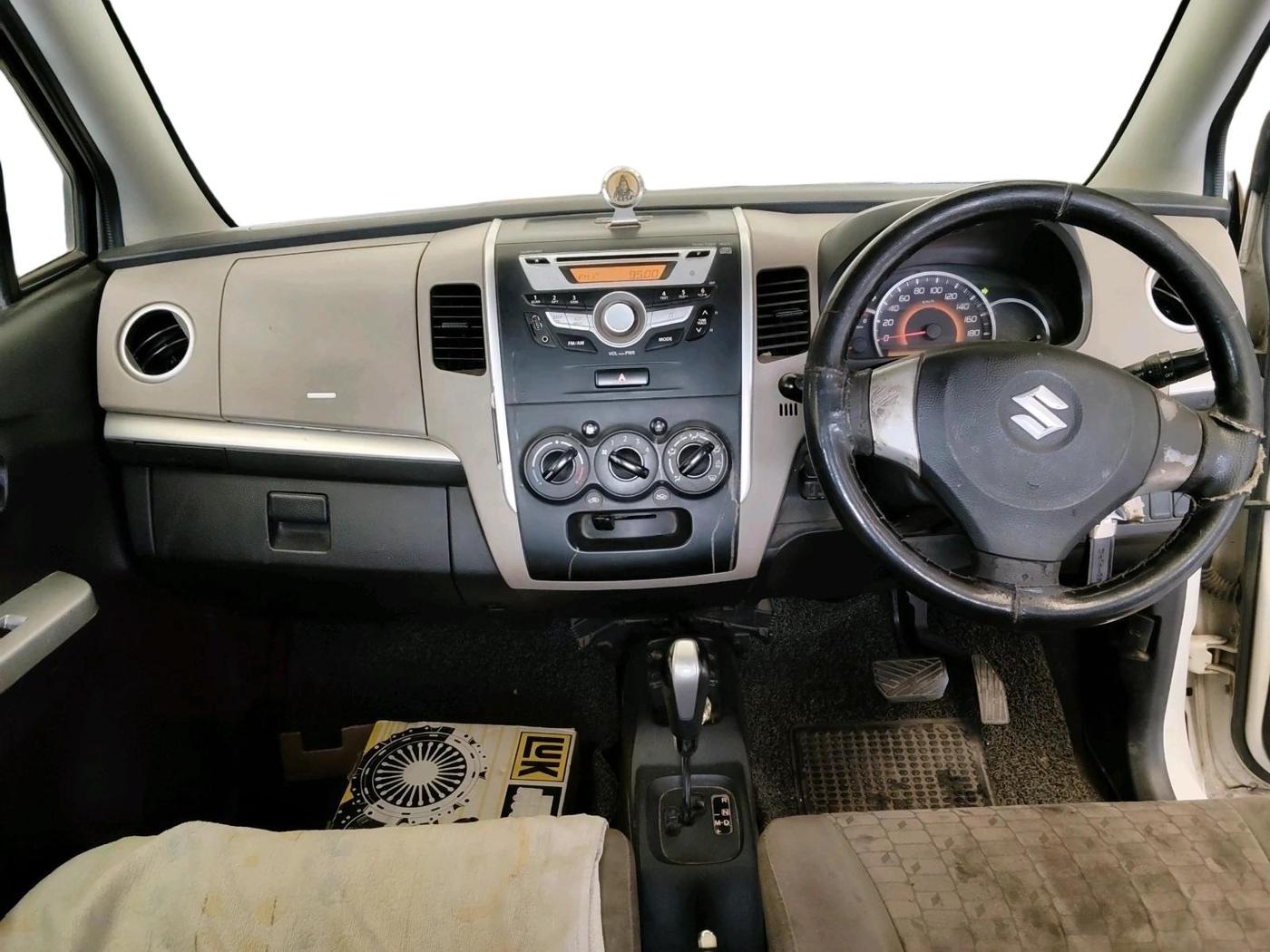 2015 Maruti Wagon R 1.0 VXI AMT, Petrol, Automatic, 1,21,913 km, interior