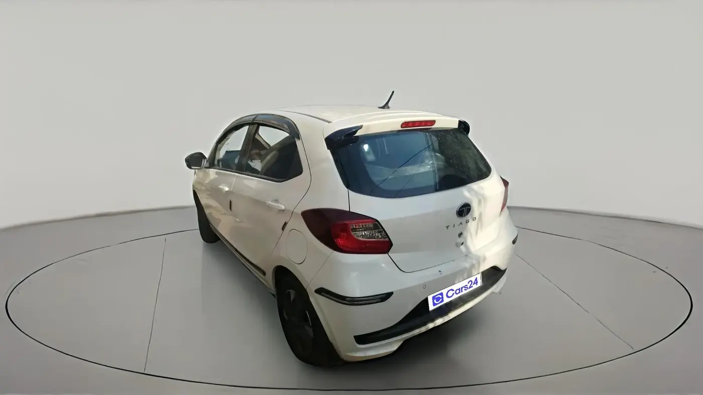 2025 Tata Tiago XTA PETROL, Petrol, Automatic, 4,500 km, exterior