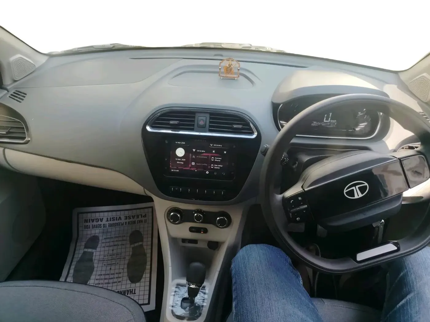 2025 Tata Tiago XTA PETROL, Petrol, Automatic, 4,500 km, interior