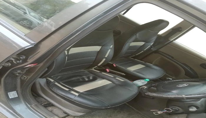 2012 Hyundai i10 ERA 1.1, Petrol, Manual, 98,437 km, interior